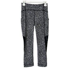 Lululemon Sole‎ Training Crop Women’s Size 4 Black White Running Leggings